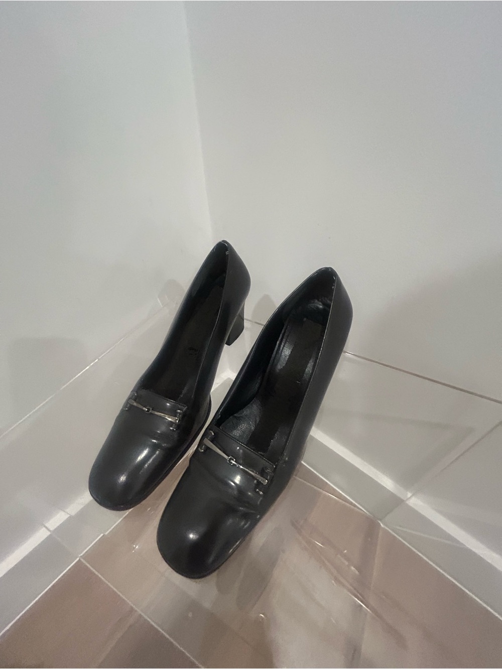 Vintage Gucci Gray Heeled Loafers with Subtle Metal Accent